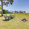 Waterfront Crystal Coast Vacation Rental with Deck! - Marshallberg