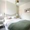 Chester Stays - Lovely 2 bedroom house in the heart of Chester