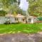 Chic Ocean Springs Vacation Rental Near Downtown!