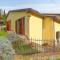 3 Bedroom Cozy Home In Arezzo