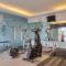 Iate Plaza Flat 613