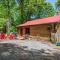 Romantic log cabin with hot tub - Pigeon Forge