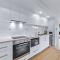 Three B Airlie 2 bedroom unit Seaviews & Pool
