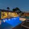Luxury Desert Oasis