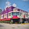 Single or Twin No Window Room With Sharing Bathroom and Toilet in Sandpiper Hotel