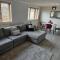 NO 40 - 3 bed all with smart tv FULLY FITTED KITCHEN, Spacious living accommodation, FREE PARKING - ideal for TRADES, reduction for LONG STAYS part of Langley Cottages and Apartments
