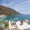 Molos Apartments - Loutro