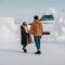 Arctic SnowHotel & Glass Igloos - Sinettä