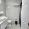 Condo Azur Suites A125 Amani Resorts Residences , 5 minutes Airport, Netflix, Stylish, Cozy with Luxurious Swimming Pool