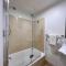 studio room city 105