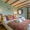 Bearwood House & Cottage