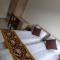 Sun-House Pension&Restaurant -ParkingFree- - Prag