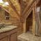 Serenity Mountain Pool Lodge, Theater Room, 1089 FREE tickets each paid day, Dollywood and More! - 赛维尔维尔