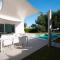 Moderna villa con la piscina climatizada Colinas