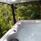 Morris the shepherds hut and woodland hot tub experience