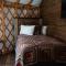 Otter Creek Luxury Yurt - Creekside Glamping with Private Hot Tub - Topton