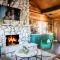 Old Hollywood Lodge-Pets, HotTub-Sauna, Speakeasy!