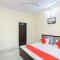 OYO Golden Suites