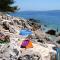 Apartments by the sea Ivan Dolac, Hvar - 21269 - Jelsa