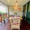 Vaiava Beach Carlton- Tahiti - beachfront luxury residence & pool - 4 pers