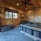 Mountain View Lodge, 8 BR, Hot Tub, Pool Table, Theater Room, Sleeps 24 - Gatlinburg