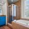 LV014 Legacy Villas Studio Overlooking the Pool - لا كينتا