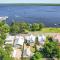 Pet friendly water front home in Palatka South Historic District with private dock that sleeps 8 - بالاتكا