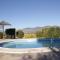 Villa Rosada - luxurious 3-bedroom villa with garden and pool - Cantoria