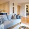 Stunning 2 bed flat with parking, and garden with mountain views - 克里夫