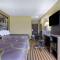 Super 8 by Wyndham Nixa/Springfield Area