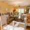 Maison Chablis Guest House