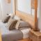 Phoenix Valley Suite - Exclusive Apartment + Pool - La Caverne