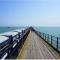 Beach Vibes in Southend-On-Sea for contractors, workers by Artisan Stays I Weekly or Monthly Stay Offer I Free Parking I Sleeps 5