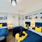 Beach Vibes in Southend-On-Sea for contractors, workers by Artisan Stays I Weekly or Monthly Stay Offer I Free Parking I Sleeps 5