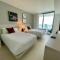 STAY AT THE TOP WITH AMAZING VIEWS By rent4us - 好莱坞