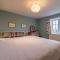 4 Gravel Hill