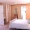 The View Upstairs - A spacious apartment with a view - دوربانفيل