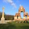 La Grange aux Tommies - Pays du Coquelicot - Bus Les Artois