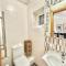 Retreat to a Stylish Ensuite in London - 伦敦