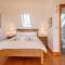 Gallery Cottage