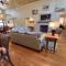 Creekside Quarters - Modern Farmhouse with Deep Creek your Backyard Oasis - Bryson City