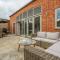 1 Railway Cottages H