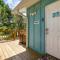 Sandpiper Cottage- Walk to Beach and Pier