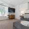Sandpiper Cottage- Walk to Beach and Pier