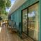 Sandpiper Cottage- Walk to Beach and Pier
