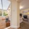 Daisy Cottage H
