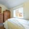 Daisy Cottage H