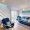 82 Strawberry Hill, Tolroy Manor