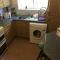 Entire 2 bed apartment - Up to 4 guest - 10 min from station & town centre