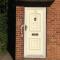 Entire 2 bed apartment - Up to 4 guest - 10 min from station & town centre